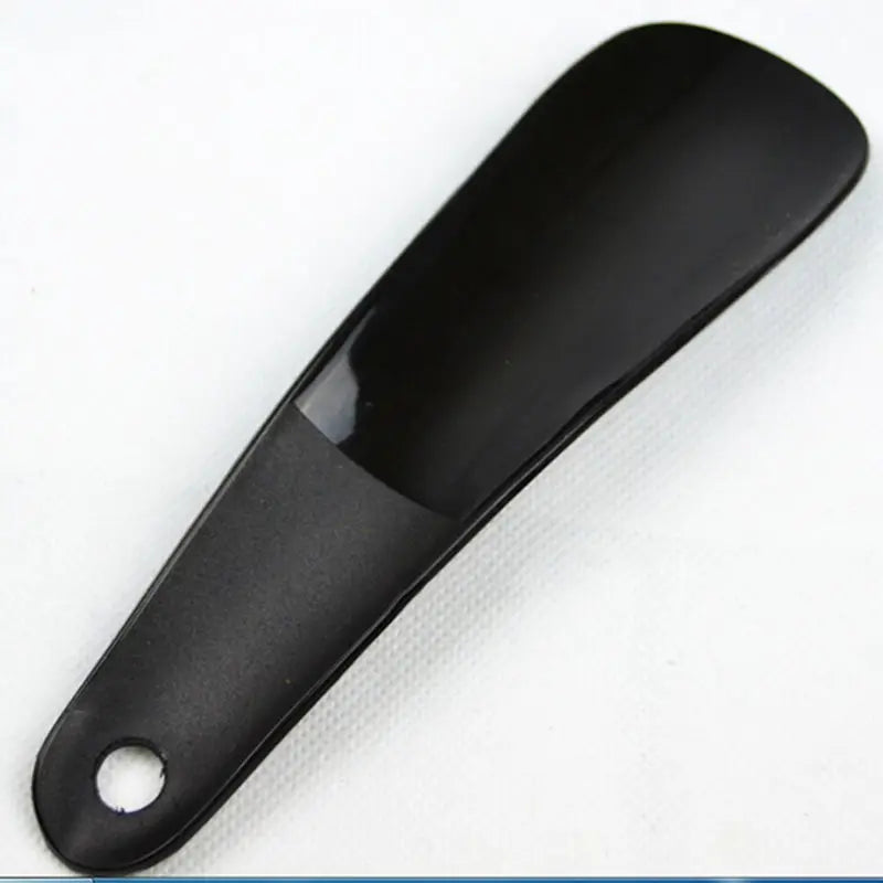 1Pcs 16Cm Shoe Horns Professional Black Plastick Shoe Horn Spoon Shape Shoehorn Shoe Lifter Flexible Sturdy Slip