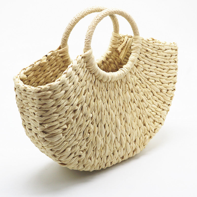 2023 New Handmade Bag Women Pompon Beach Weaving Ladies Paper Straw Bag Wrapped Beach Bag Moon Shaped Bag