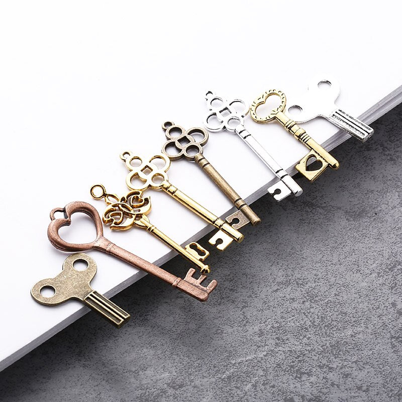20Pcs Steampunk Mixed Keys Charms Vintage Bronze Metal Zinc Alloy For Fine Trendy Mixed Pendant Charms Making