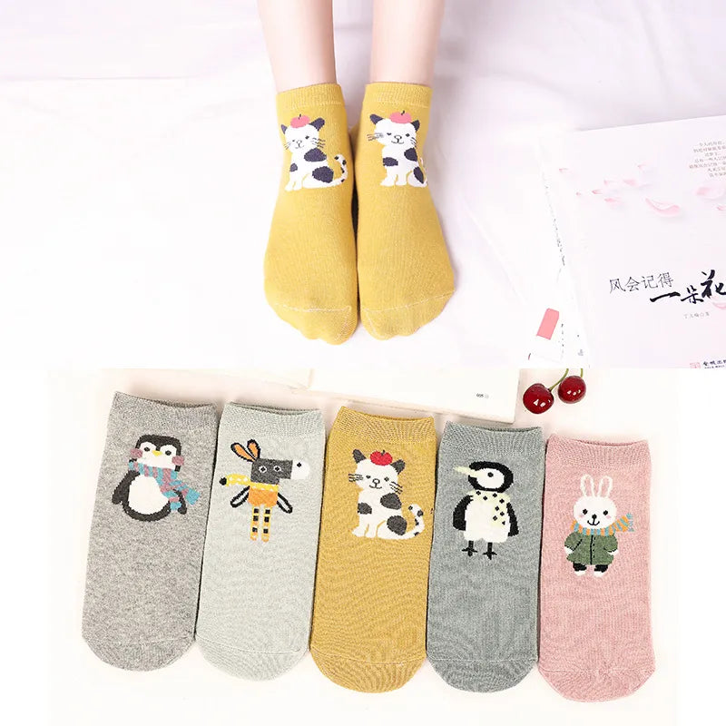 5 Pairs Lot Cotton Women Socks Female Casual Boat Pack Cartoon Harajuku Unicron Cat Cute Invisiable Funny Girl Ankle Slipper Set