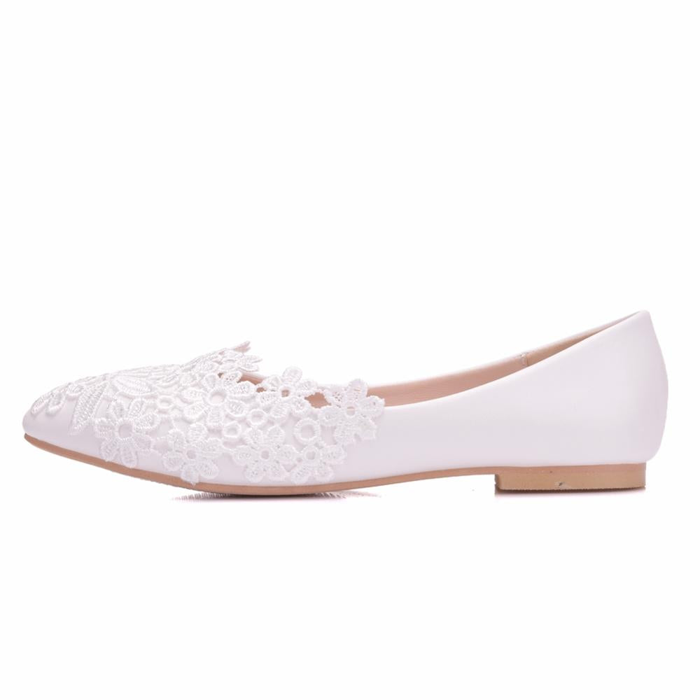 Crystal Queen Ballet Flats White Lace Wedding Shoes Women Slip On Pointed Toe Comfortable Grandmother Boat