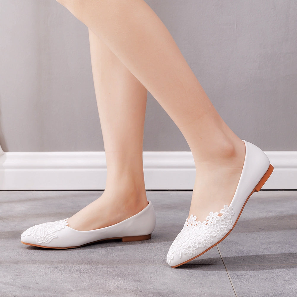 Crystal Queen Ballet Flats White Lace Wedding Shoes Women Slip On Pointed Toe Comfortable Grandmother Boat