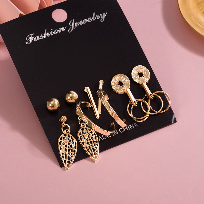 Fashion Women'S Earrings Pearl Stud Earrings For Women New Bohemian 2020 Geometric Small Crystal Heart Earrings Punk Jewelry