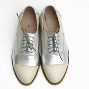 Beiges Silber