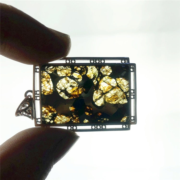 Genuine Natural Gibeon Iron Meteorite Parasite Ferrous Meteorite Women Men Necklace 36X27X8Mm Jewelry Gemstone Pendant Aaaaa