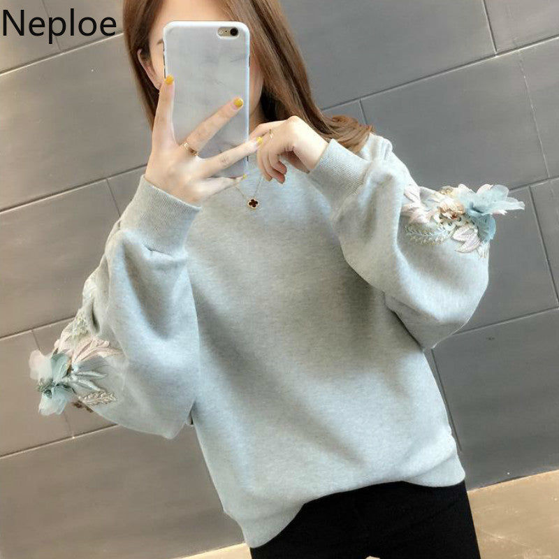 Neploe Thicked Flower Embroidery Hoodies O Neck Long Sleeve Ins Warm Sweatshirt Autumn Spring 2023 New Solid Ladies Top 48207
