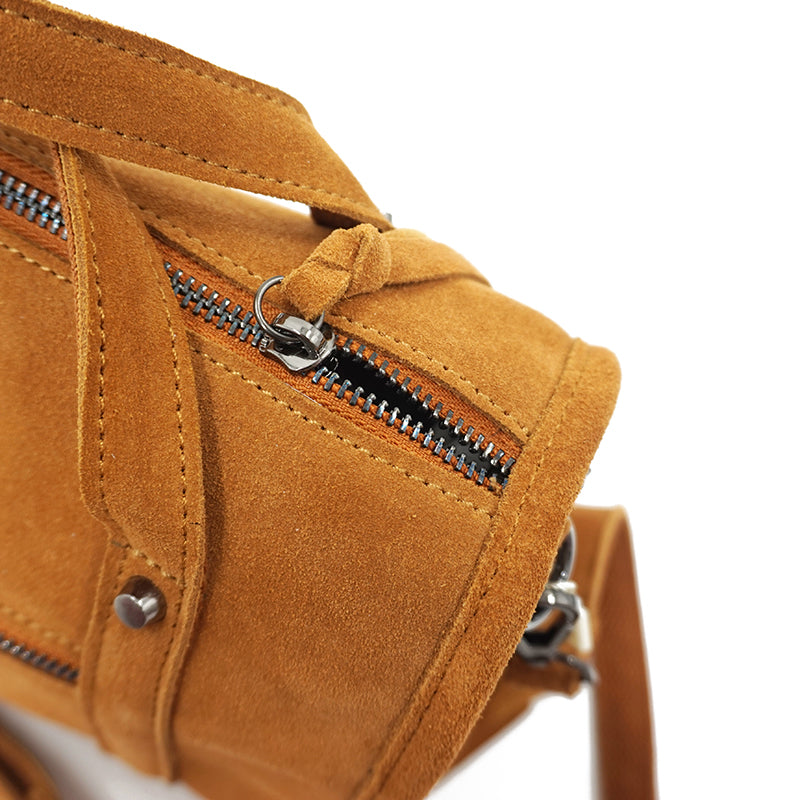 Women Genuine Leather Fringed Big Capacity Overnight Boston Shoulder Bag 2023 Street Fashion Casual Suede Rivet Short Handle Bag