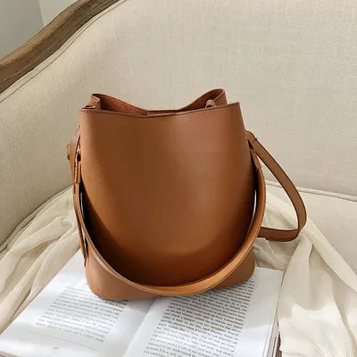 Casual Wide Strap Bucket Bag Designer Women Shoulder Bags Luxury Pu Crossbody Bag Large Capacity Messenger Bag Simply Purse 2022